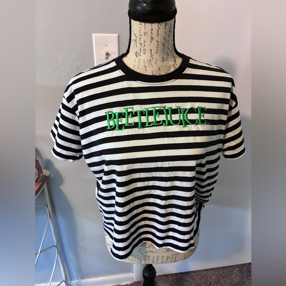 BEETLE JUICE CROP TOP-LARGE